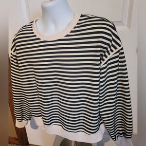 ENTRO SET Striped Black and White Crewneck TOP AND SKORT SET